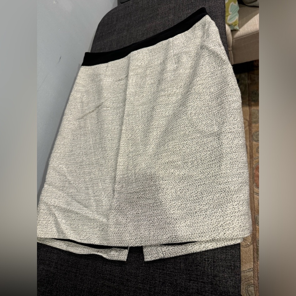 Almost new classic skirt